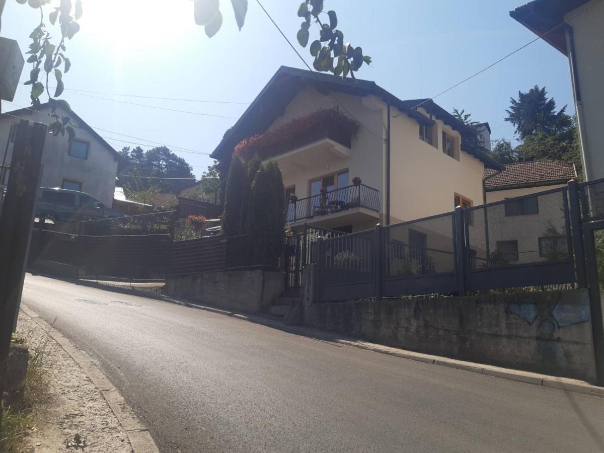 Route 68 Apartment Sarajevo Exterior foto